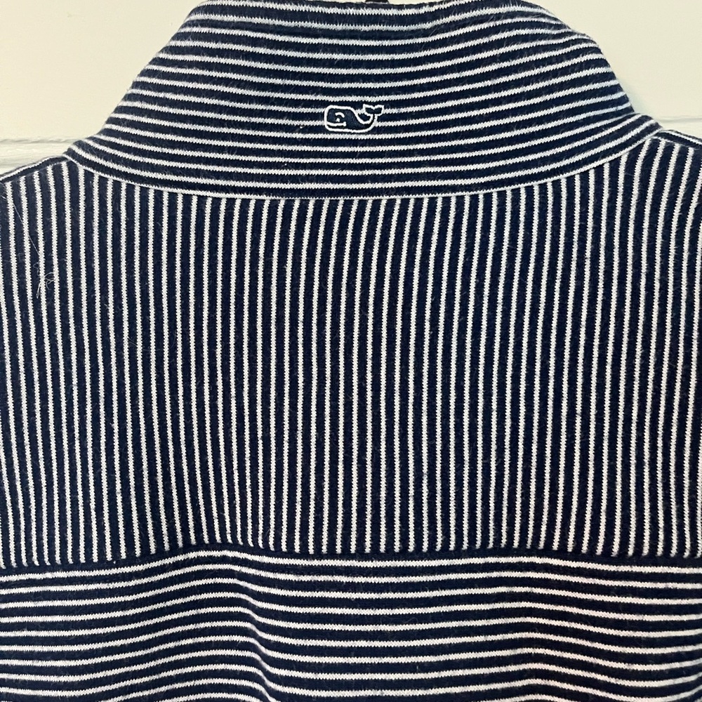 Vineyard Vines women’s blue and white half button up sweatshirt - Picture 4 of 5